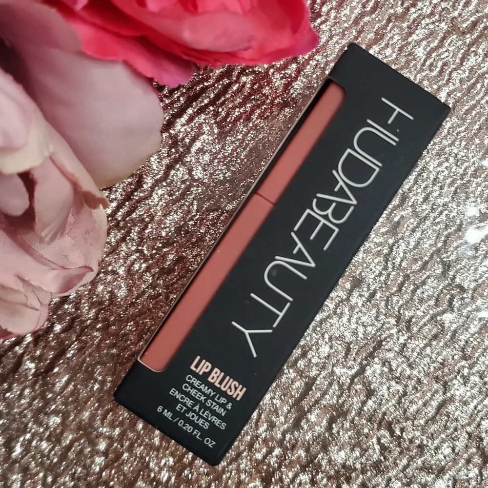 Huda Beauty Berry Kiss Creamy Lip and Cheek Stain